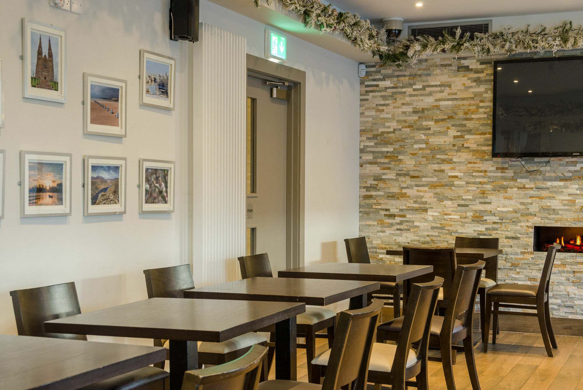 Oyo Parador Lodge Belfast Exterior photo